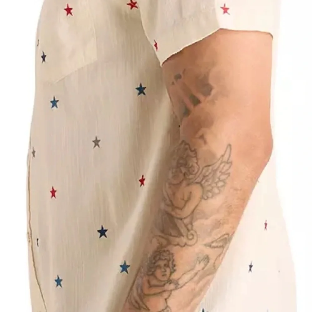 New Chubbies men’s Friday shirt button front stars no stripes short sleeve - Picture 2 of 6